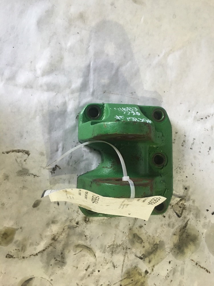 Deere 7220 Top Link Brkt