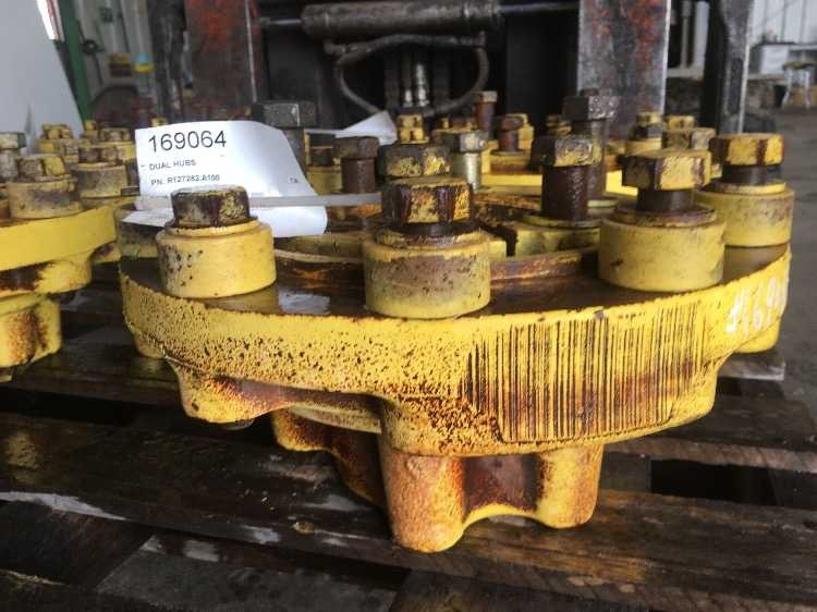 Deere 9300 Dual Hubs