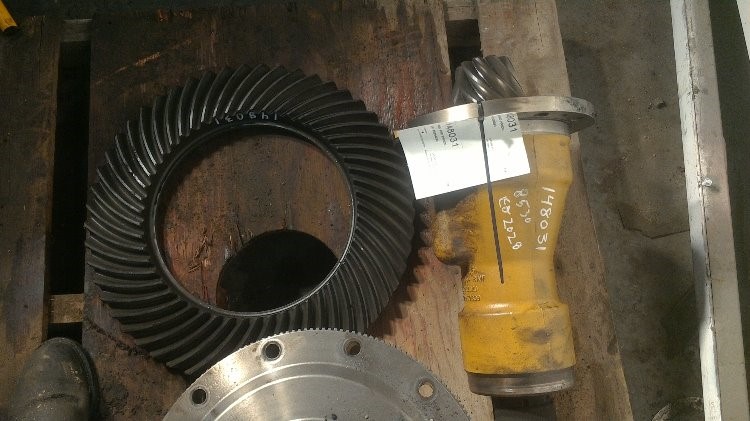 Deere 8530 Ring And Pinion