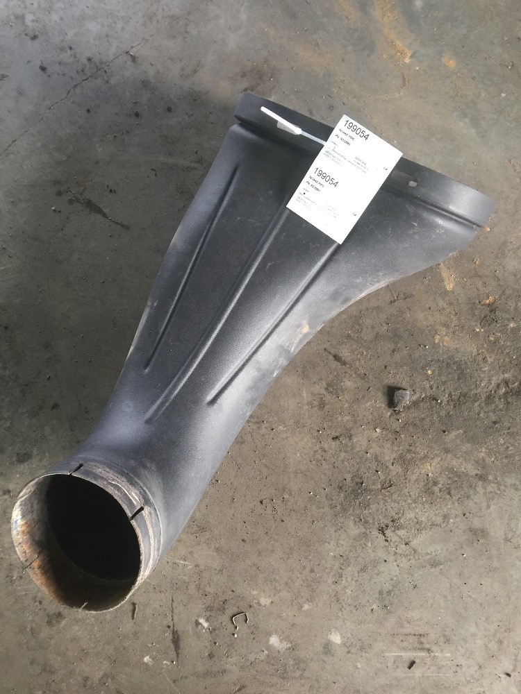 Deere 9530 Intake Pipe