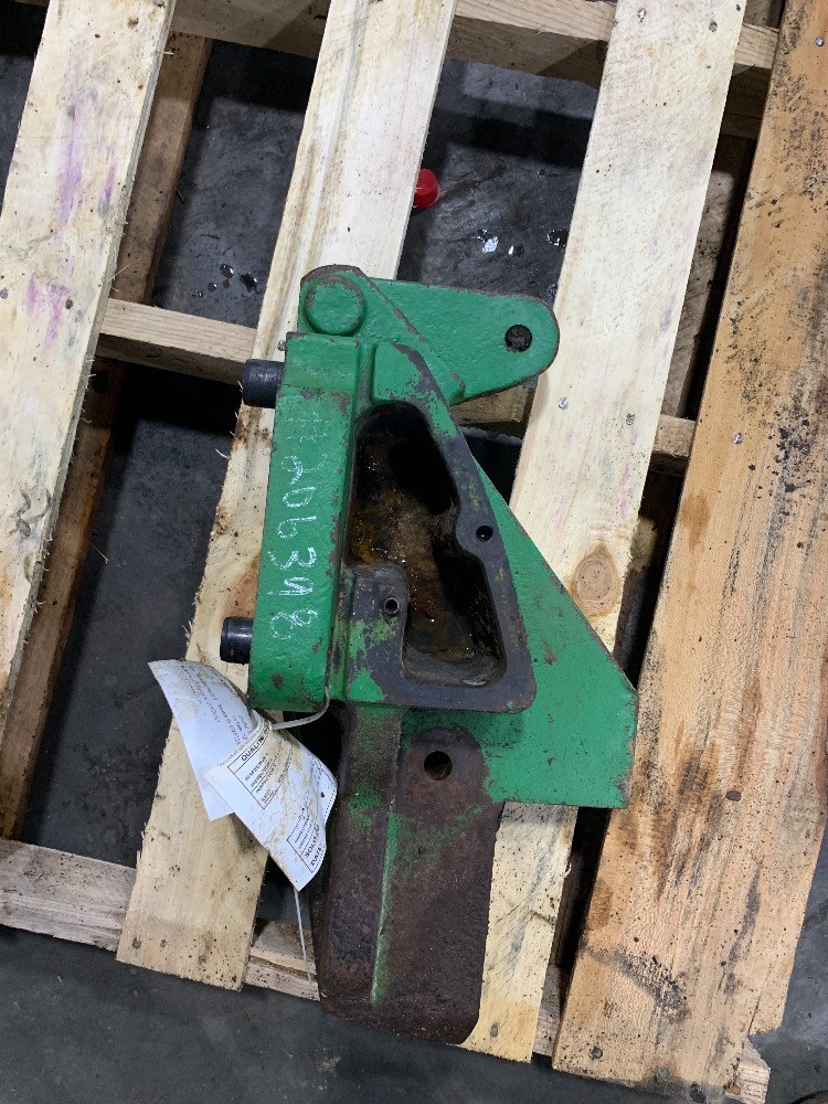 Deere 4640 Sway Block