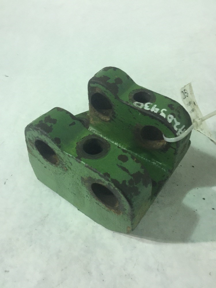 Deere 4440 Top Link Brkt