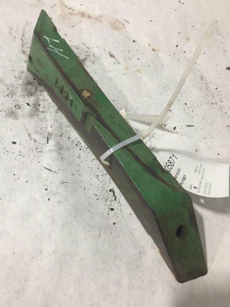 Deere 4010 Sway Block