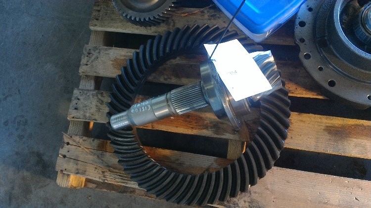Case/case I.H. 7240 Ring And Pinion