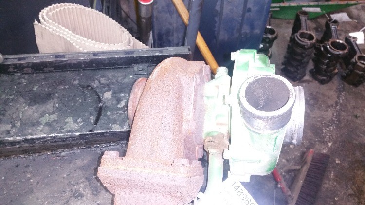 Deere 6310 Turbocharger