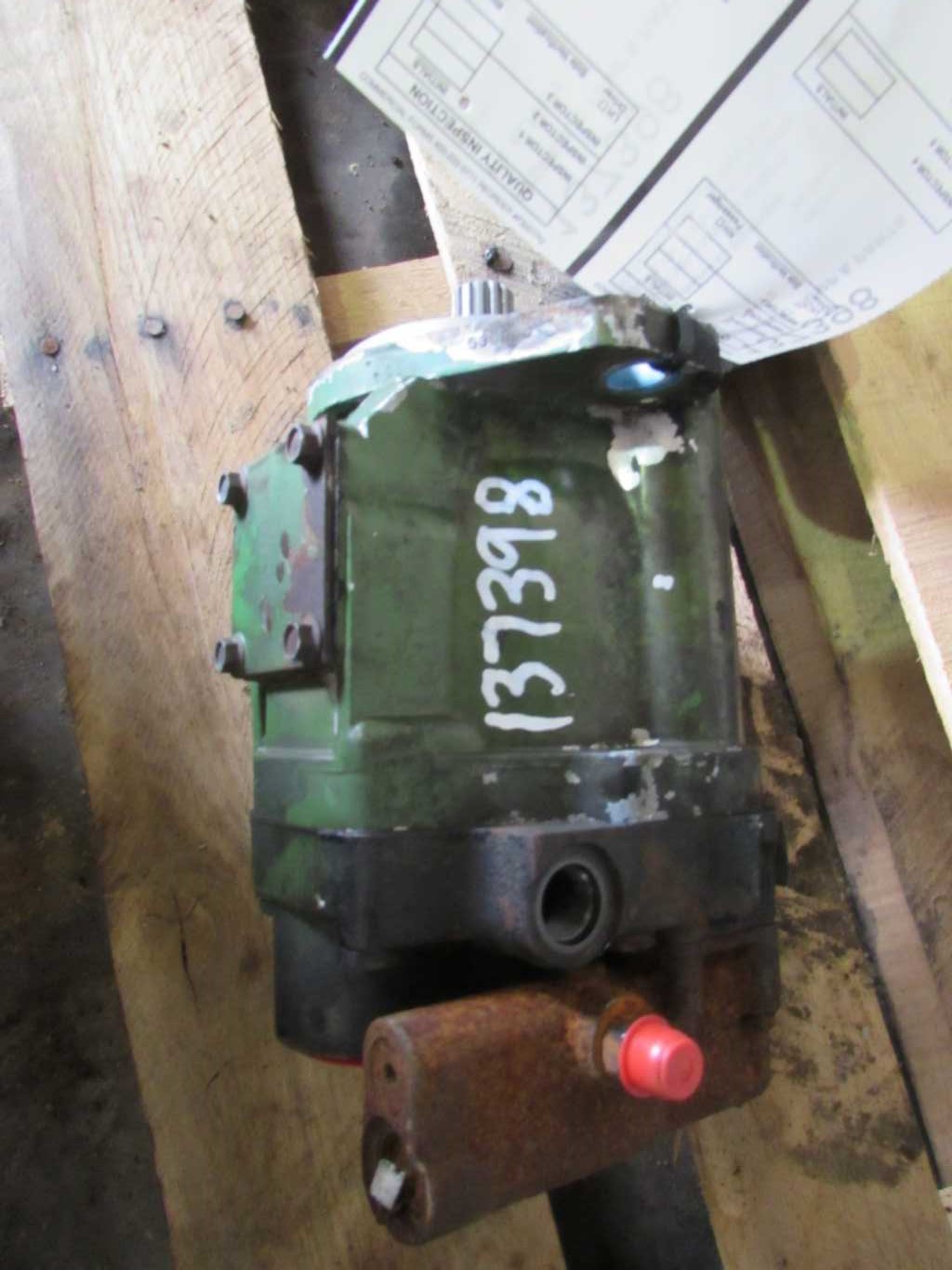 Deere 6200 Hydraulic Pump & Parts