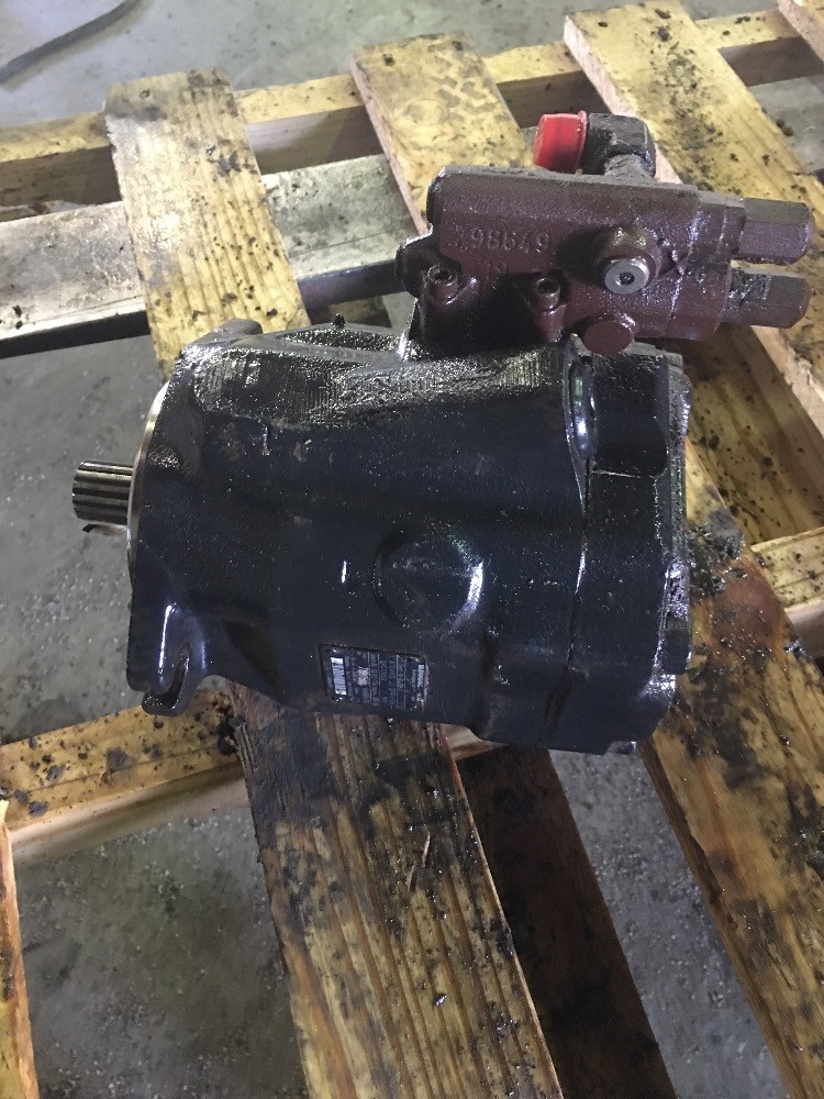 Case/case I.H. MX255 Hydraulic Pump & Parts