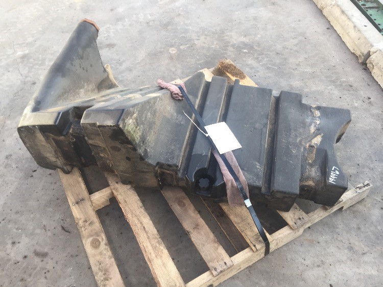 Deere 7400 Fuel Tank