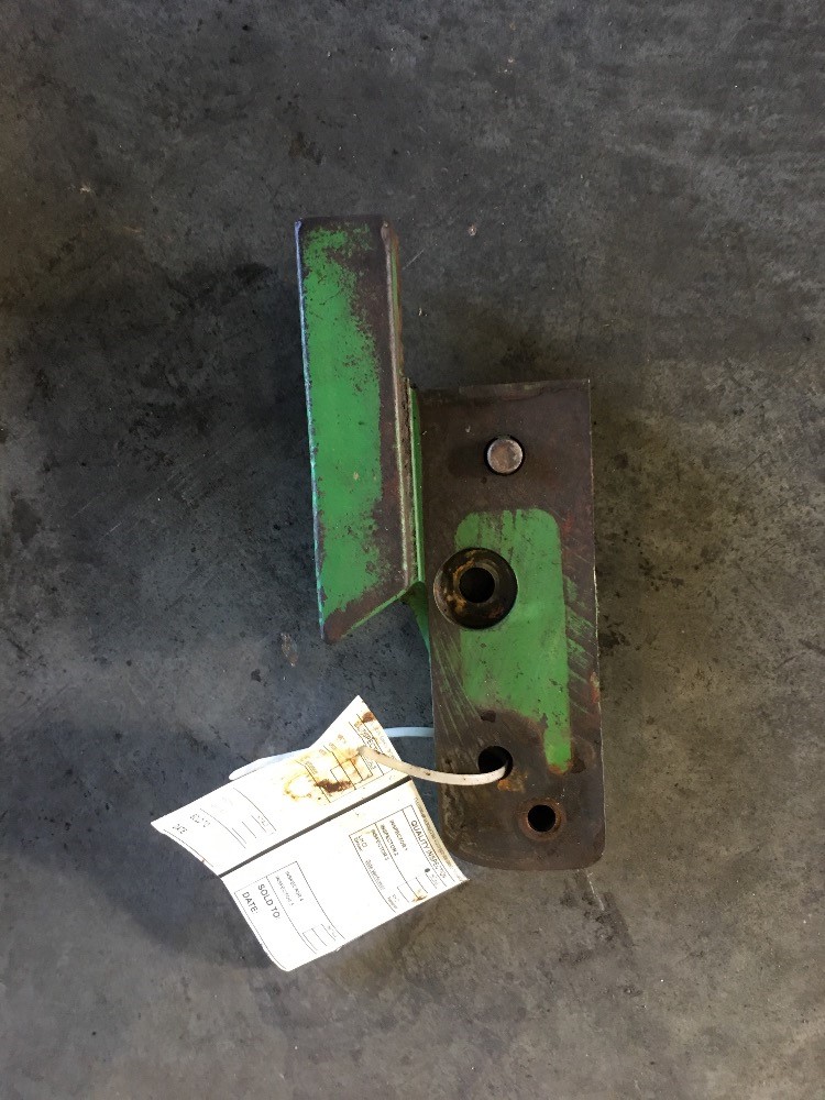 Deere 4440 Sway Block