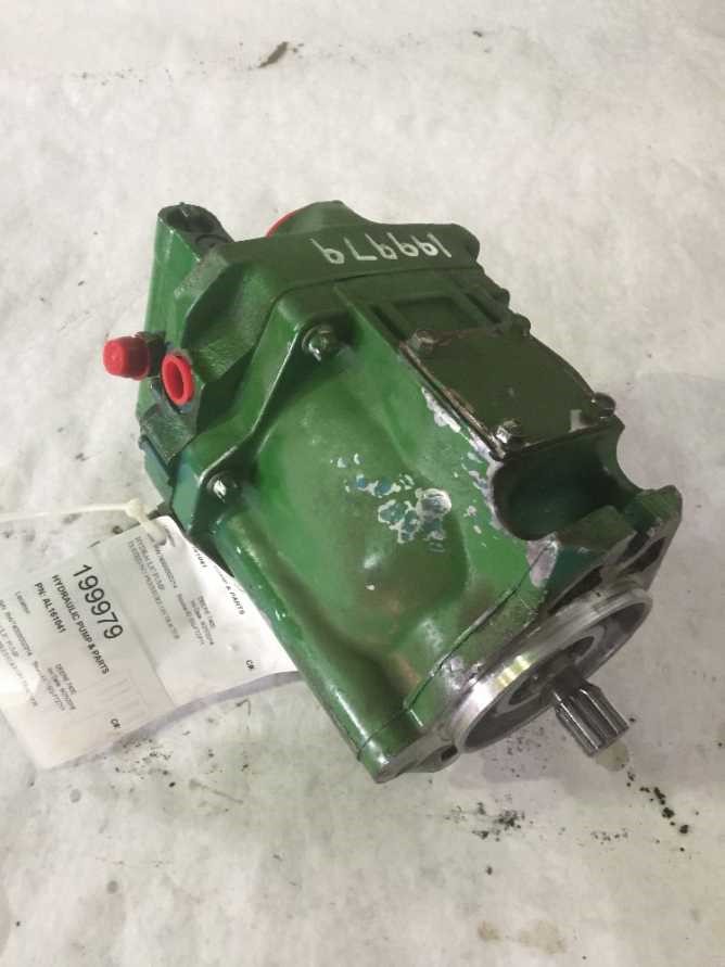 Deere 7400 Hydraulic Pump & Parts