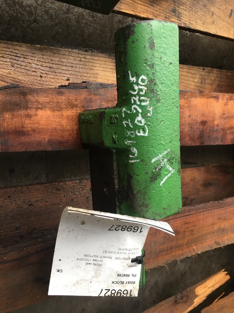 Deere 4440 Sway Block