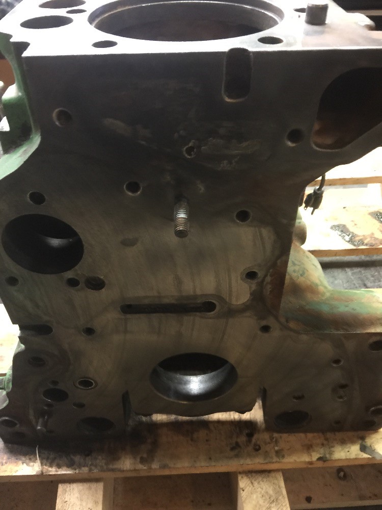 Deere 6300 Cylinder Block