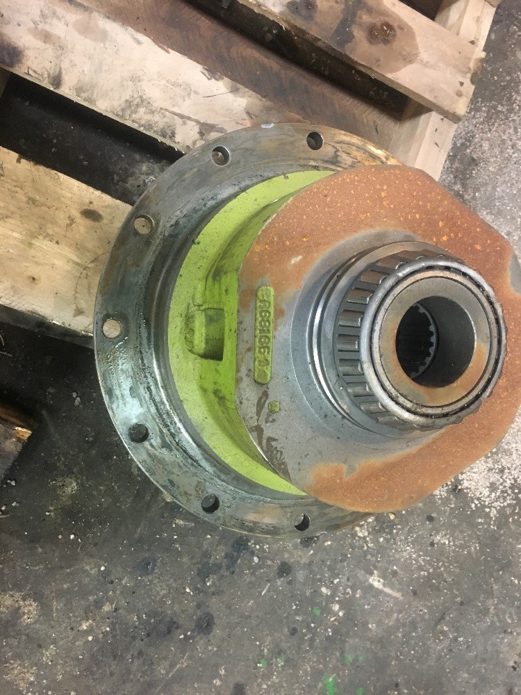 Deere 8650 Differential & Parts