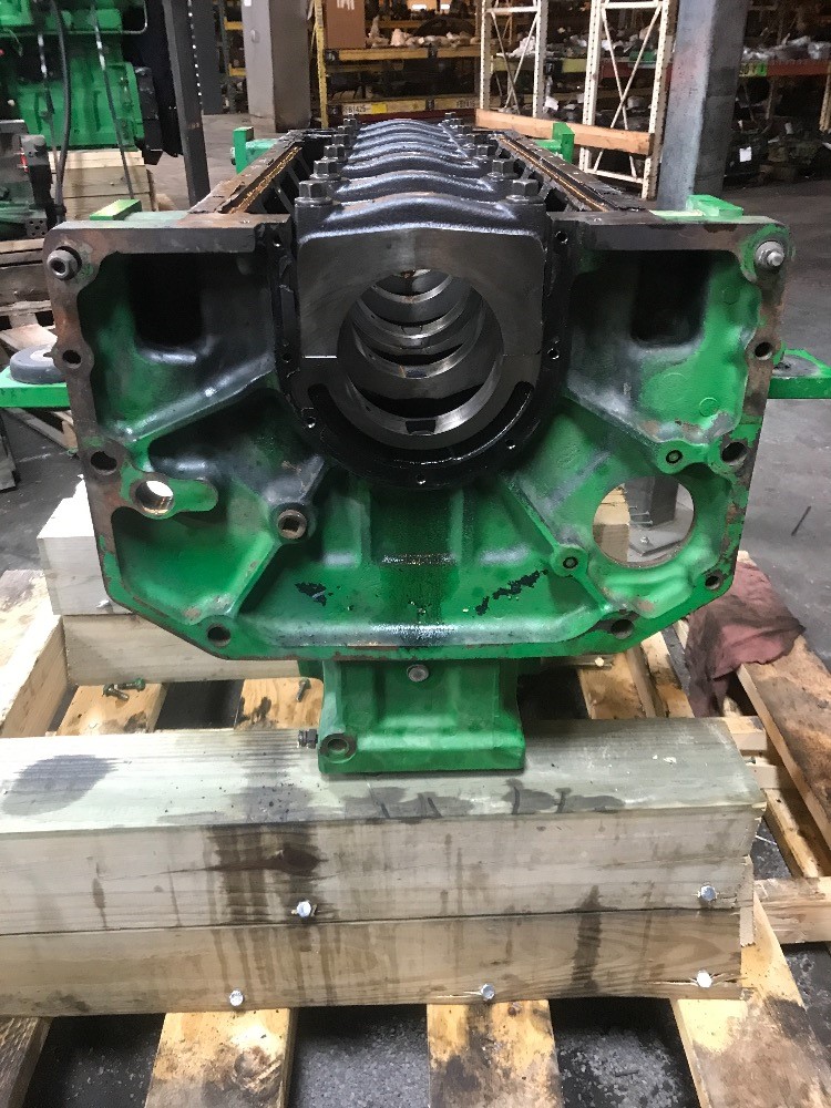 Deere 9630 Cylinder Block