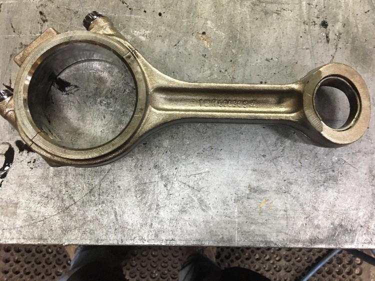 Deere 7410 Connecting Rod