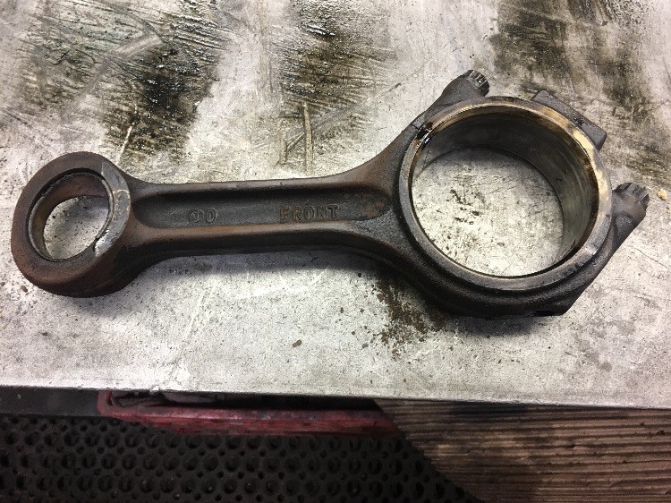 Deere 7520 Connecting Rod